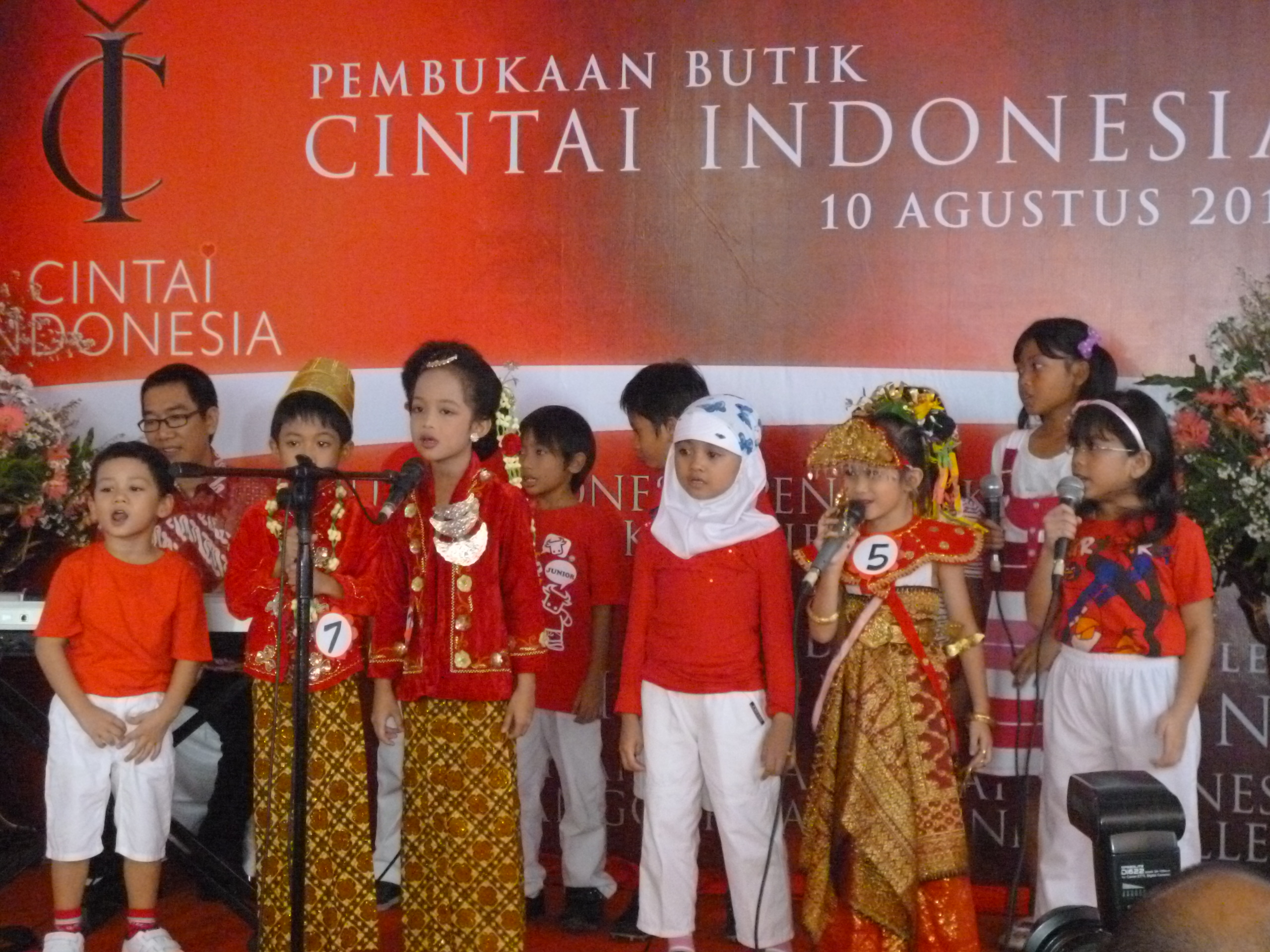 snowyCintaIndonesia.jpg